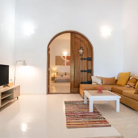 Maggano Paros 2 Angairiá