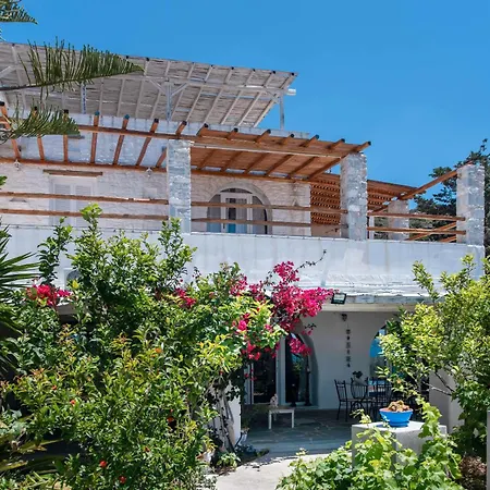 Maggano Paros 2 * Angairiá